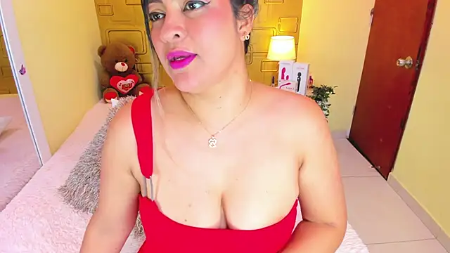 Julia Haye online show from 27, 10, 2025