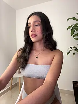 SelenaStone online show from 9, 11, 2025