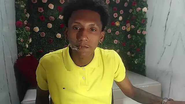Snapshot of ManSant chatting on 8, 7, 2026 ManSant online show from 8, 7, 2026