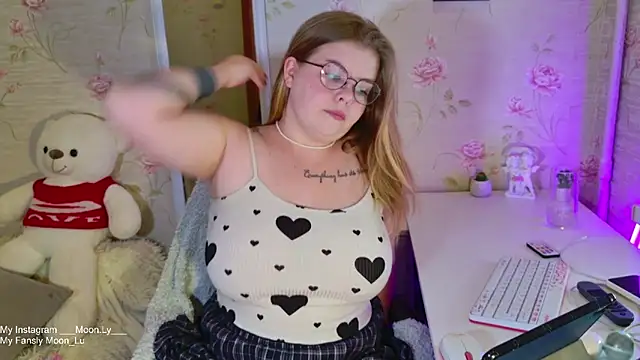 sinnamon  online show from 13, 10, 2025