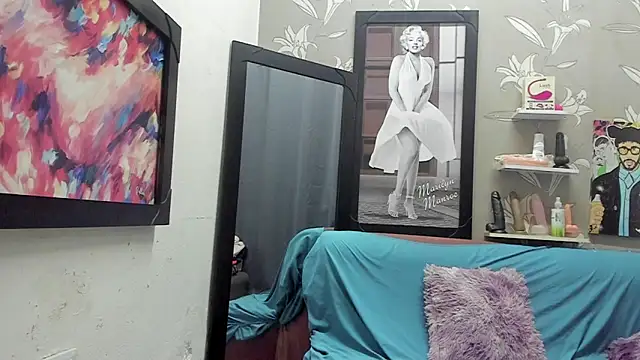 Karen Bis online show from 13, 4, 2026