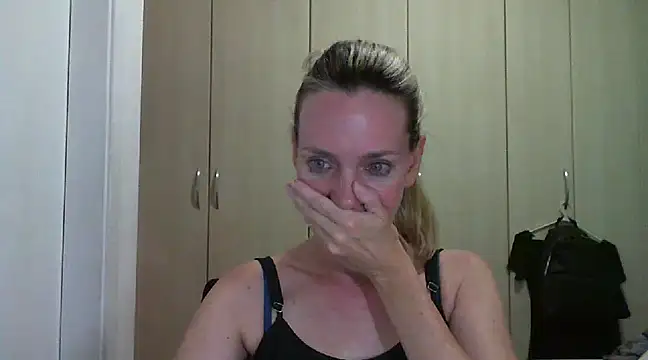 Annylove1 online show from 15, 1, 2025