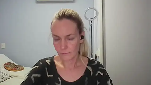 Annylove1 online show from 8, 2, 2026