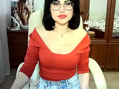 Snapshot of Alyona_Alex chatting on 4, 1, 2025 Alyona Alex online show from 4, 1, 2025