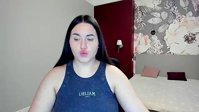 Roxie Bradley online show from 3, 2, 2026