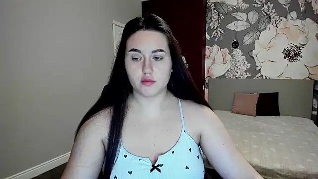 Roxie Bradley online show from 11, 2, 2026