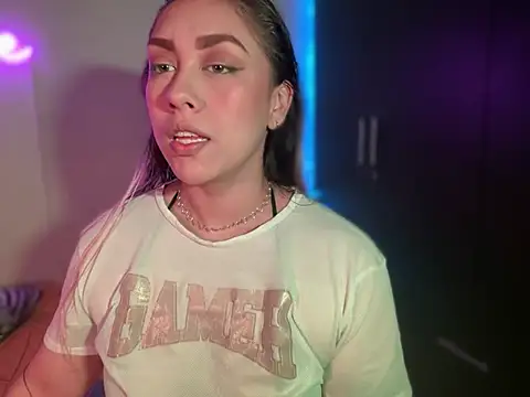 Im sophiie online show from 28, 1, 2025