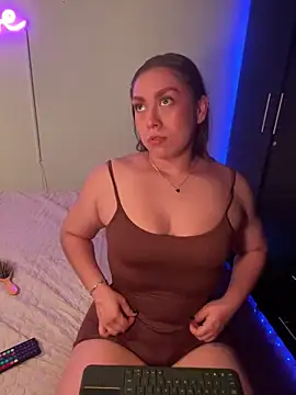 Im sophiie online show from 14, 2, 2025