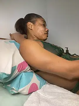 Snapshot of _yisela_ chatting on 16, 4, 2026 yisela online show from 16, 4, 2026