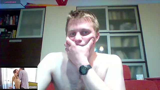 Snapshot of Matttthees chatting on 12, 1, 2025 Matttthees online show from 12, 1, 2025