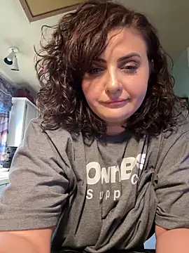Snapshot of AnneKane chatting on 3, 2, 2025 AnneKane online show from 3, 2, 2025
