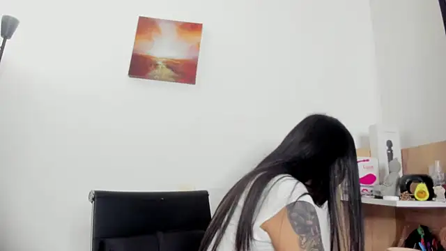 nia  white online show from 6, 6, 2026