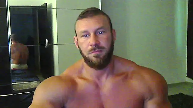 Snapshot of muscularkevin chatting on 27, 6, 2026 muscularkevin online show from 27, 6, 2026