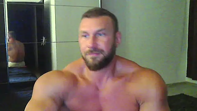 Snapshot of muscularkevin chatting on 8, 7, 2026 muscularkevin online show from 8, 7, 2026