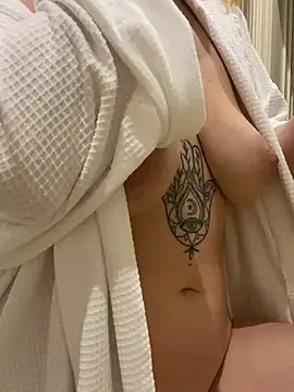 Amazoniiaa online show from 25, 1, 2025