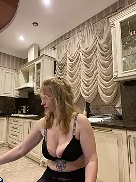 Amazoniiaa online show from 8, 3, 2025