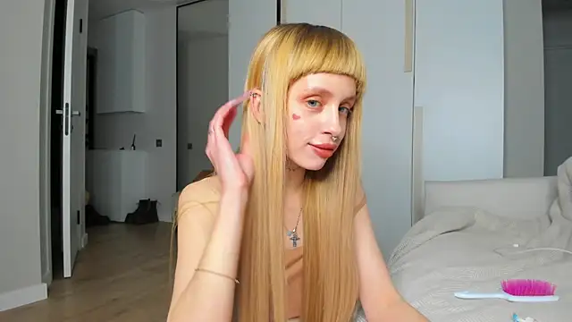 FlowerOfSin2001 online show from 9, 4, 2026