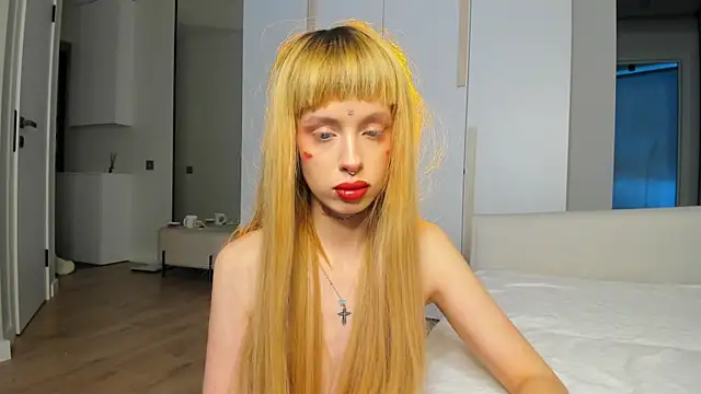 Snapshot of FlowerOfSin2001 chatting on 2, 6, 2026 FlowerOfSin2001 online show from 2, 6, 2026