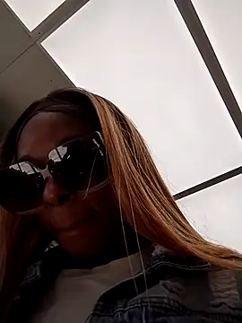 Jasmine FullsShine online show from 5, 2, 2026