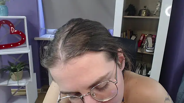 Zoey Erotic online show from 20, 12, 2024