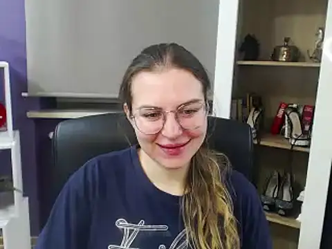 Zoey Erotic online show from 3, 1, 2025