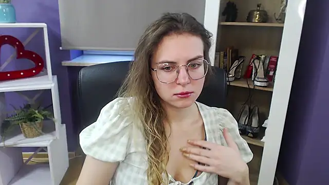 Zoey Erotic online show from 8, 1, 2025