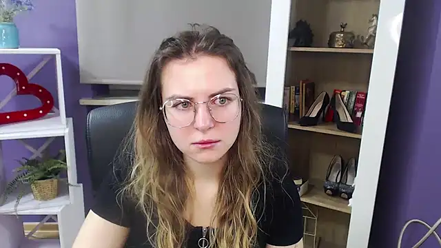 Zoey Erotic online show from 16, 1, 2025