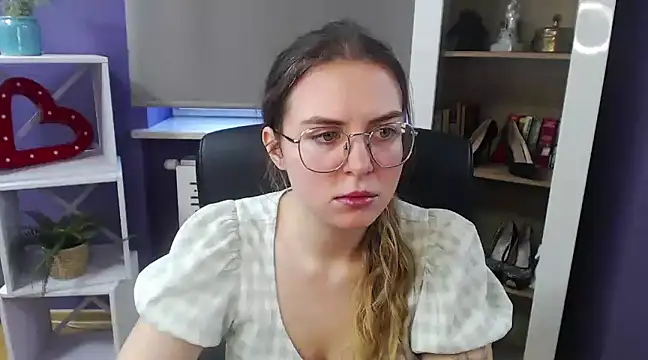 Zoey Erotic online show from 30, 1, 2025