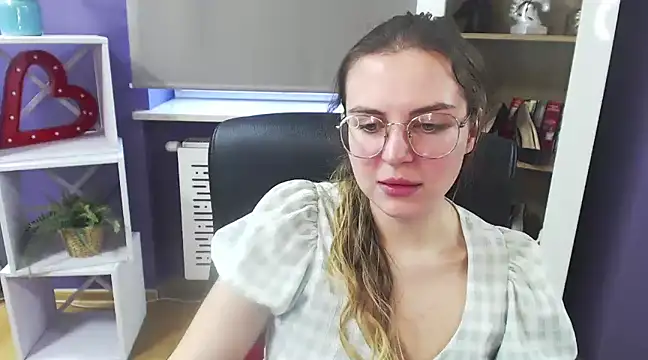 Zoey Erotic online show from 6, 2, 2025