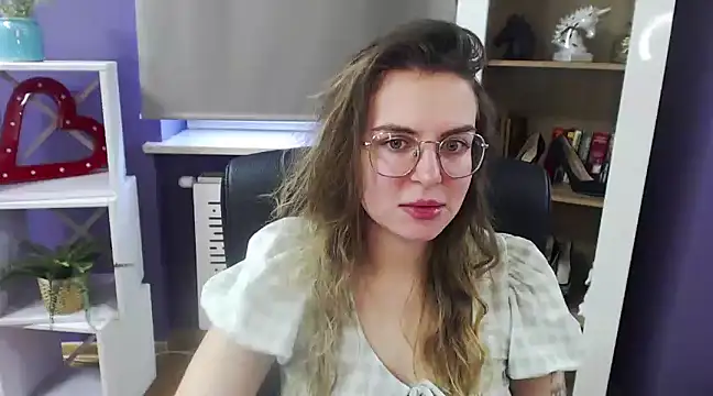 Zoey Erotic online show from 11, 2, 2025