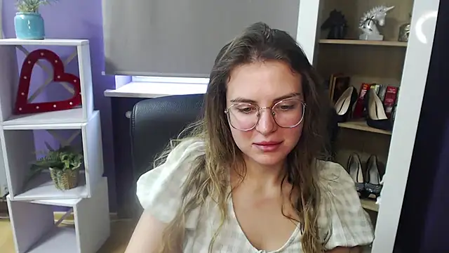 Zoey Erotic online show from 18, 2, 2025