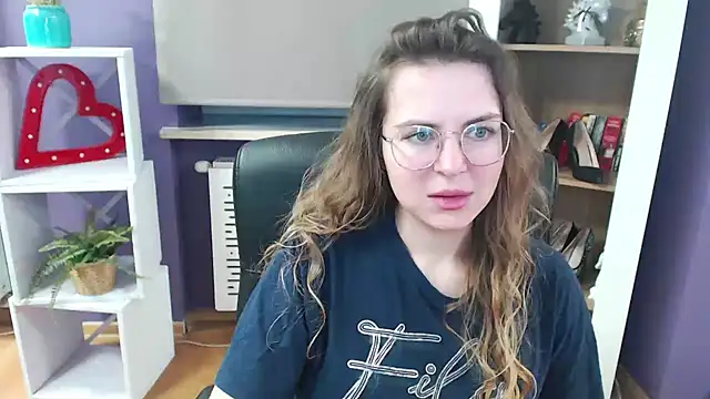 Zoey Erotic online show from 28, 2, 2025