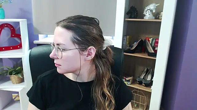 Zoey Erotic online show from 4, 3, 2025