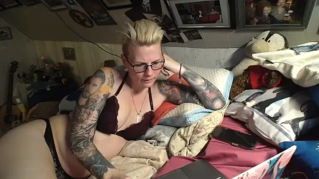 MaryG online show from 23, 1, 2025