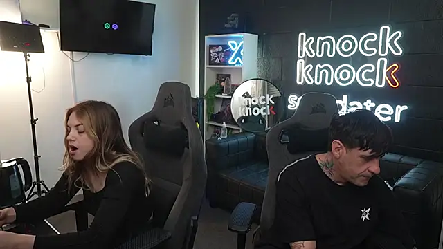 Snapshot of Elnonoykeila77 chatting on 26, 10, 2025 Elnonoykeila77 online show from 26, 10, 2025