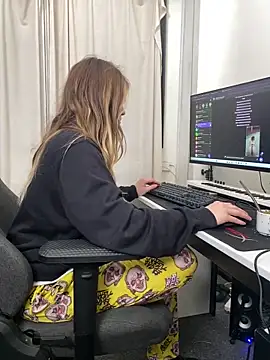 Elnonoykeila77 online show from 1, 5, 2026