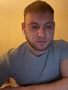 Snapshot of Weestud94 chatting on 16, 1, 2025 Weestud94 online show from 16, 1, 2025