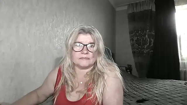 Snapshot of Diana_49 chatting on 21, 5, 2026 Diana 49 online show from 21, 5, 2026