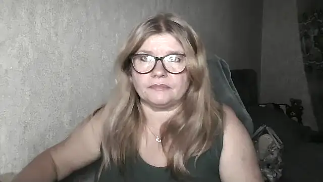 Snapshot of Diana_49 chatting on 2, 6, 2026 Diana 49 online show from 2, 6, 2026