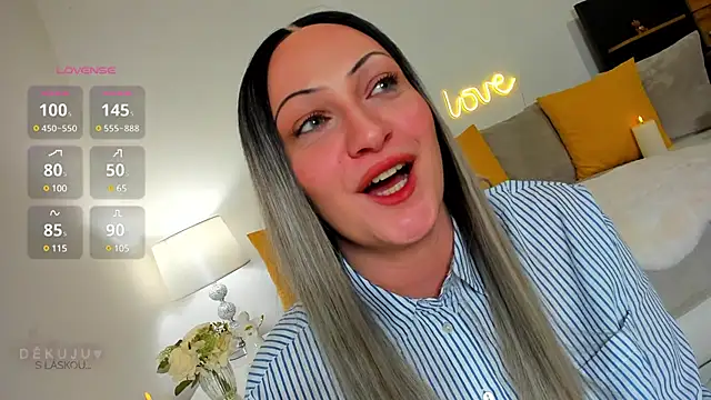 Snapshot of KVerunce chatting on 3, 2, 2025 KVerunce online show from 3, 2, 2025