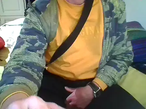 Snapshot of MmaxX004 chatting on 2, 3, 2025 MmaxX004 online show from 2, 3, 2025