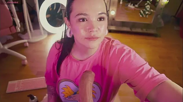 Chery Lady22 online show from 8, 3, 2025