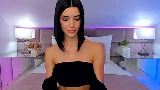 JasmiLyn online show from 18, 10, 2025