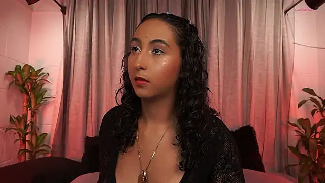 agatha collins  online show from 23, 10, 2025