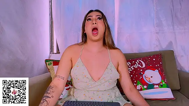 Snapshot of ISABELLASSMITH chatting on 28, 11, 2025 ISABELLASSMITH online show from 28, 11, 2025