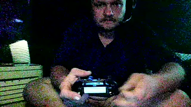 fuckineverett online show from 29, 4, 2026