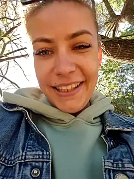 Snapshot of Keli_Jessi chatting on 28, 9, 2025 Keli Jessi online show from 28, 9, 2025