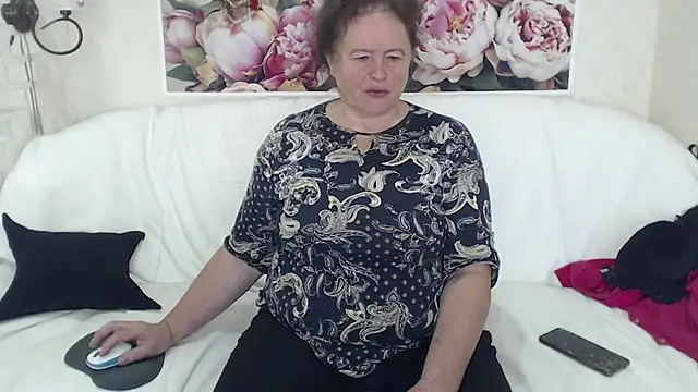Snapshot of FlaviaSquirts chatting on 13, 9, 2025 FlaviaSquirts online show from 13, 9, 2025