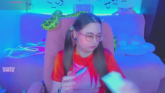 Lolisuccub online show from 6, 6, 2026