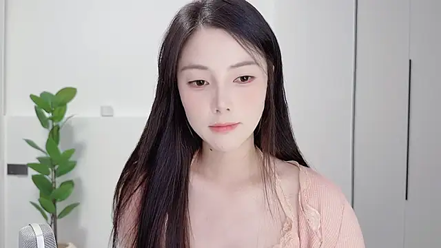 HaagenDazs  online show from 9, 10, 2025